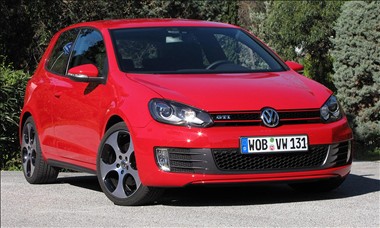 2011 Volkswagen GTI (898)