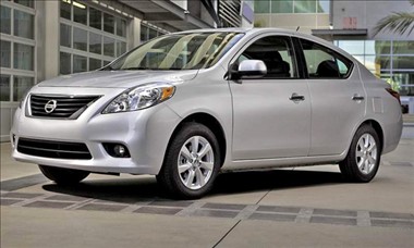 2012 Nissan Versa (909)