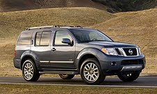 2010 Nissan Pathfinder SE 4X4 (821)